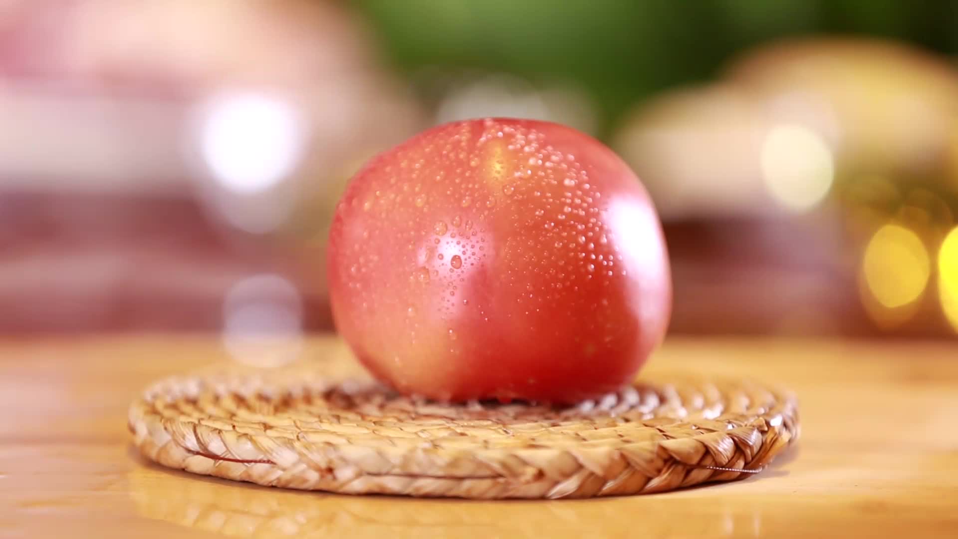 镜头合集酸甜软硬西红柿对比挑选视频的预览图