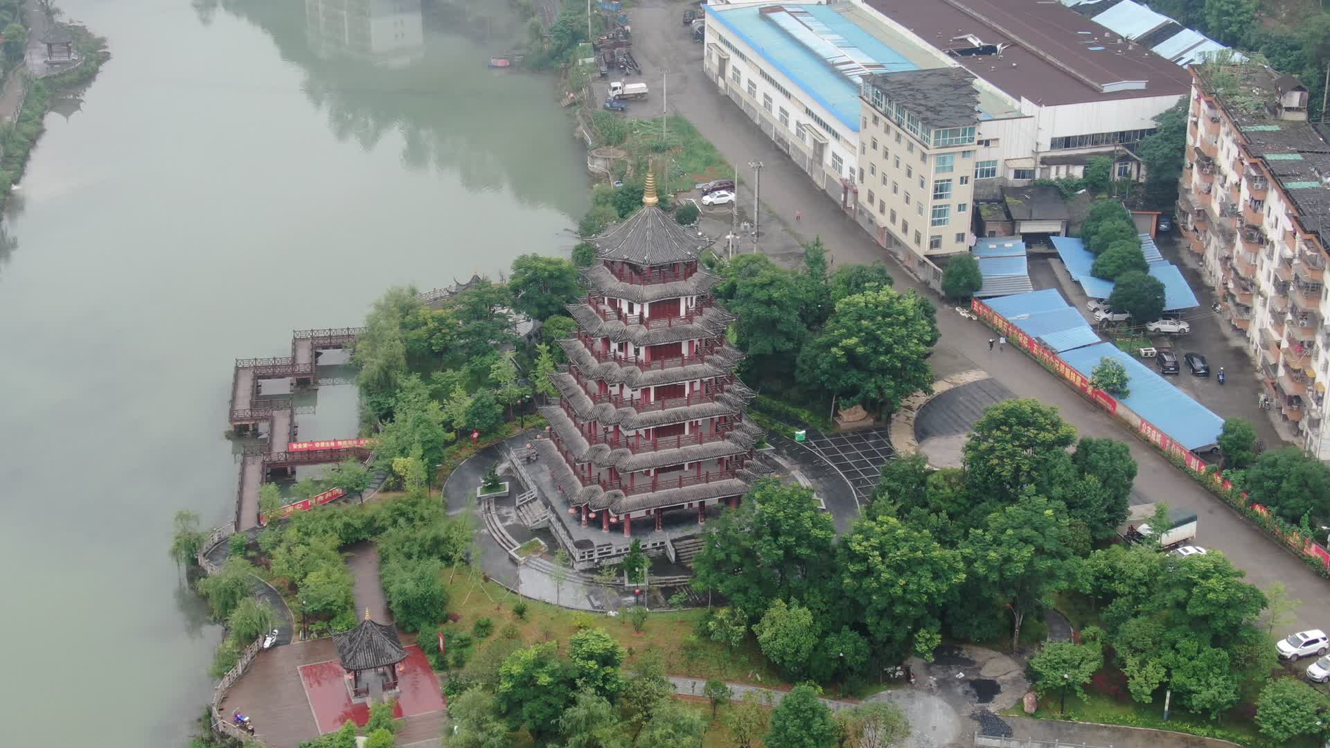 城市航拍湖南城步荣昌阁地标建筑视频的预览图