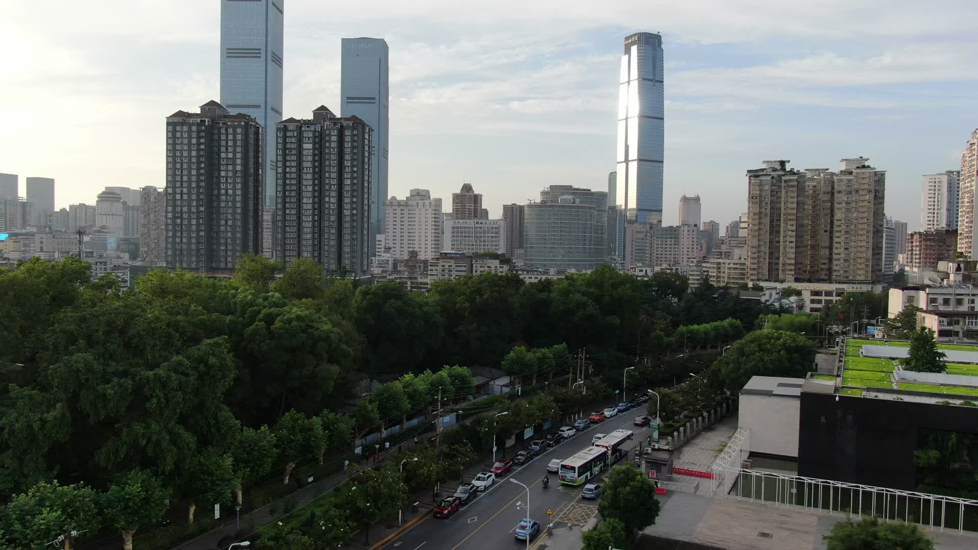 城市航拍湖南第一高楼九龙仓国金中心视频的预览图