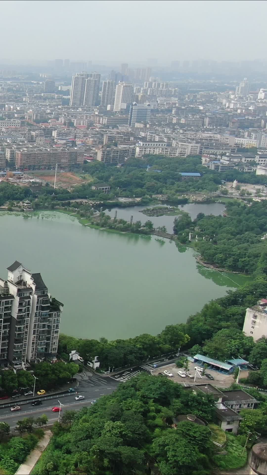 城市航拍湖南湘潭白石公园视频的预览图