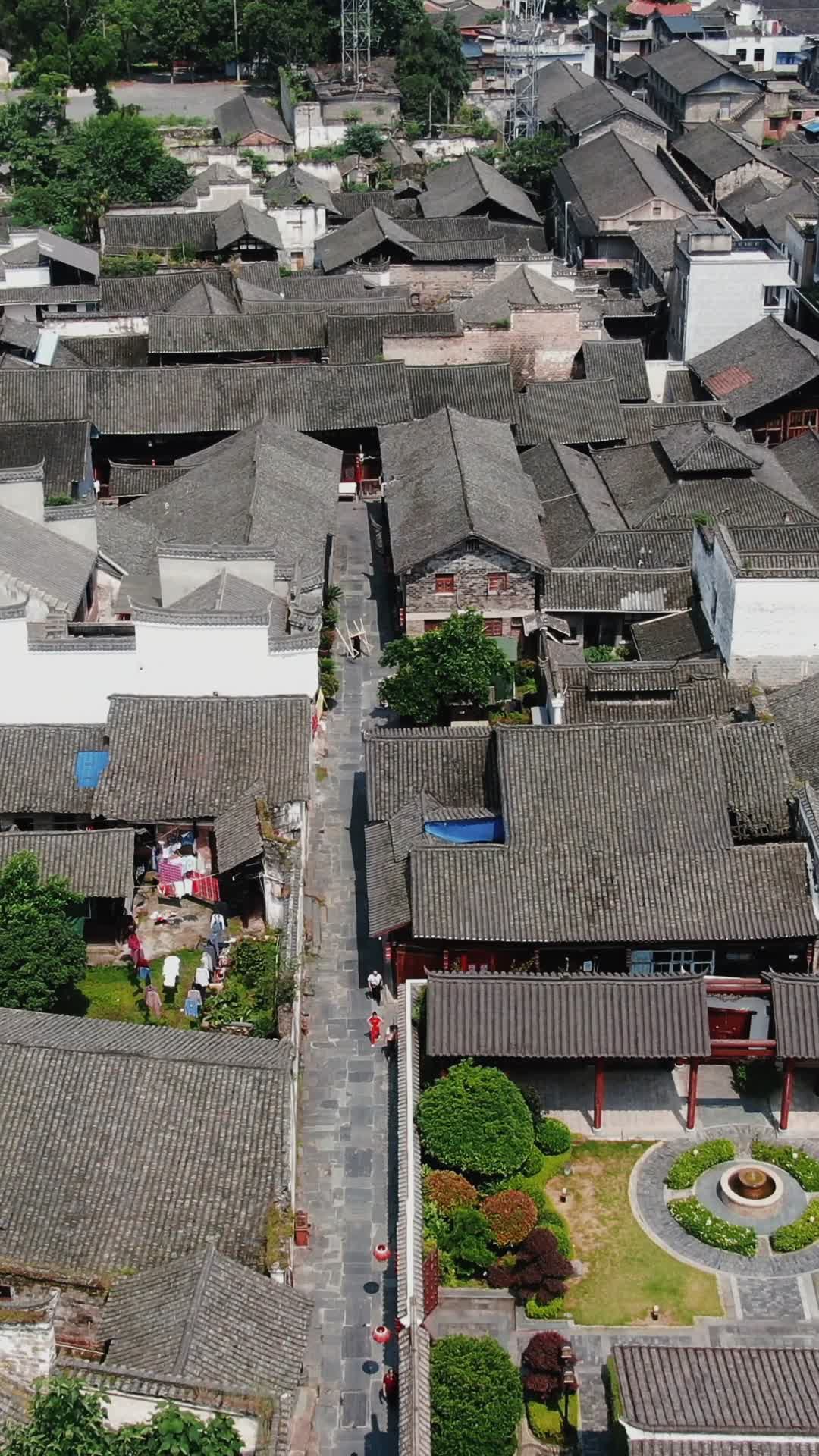 航拍湖南黔阳古城4A景区视频的预览图