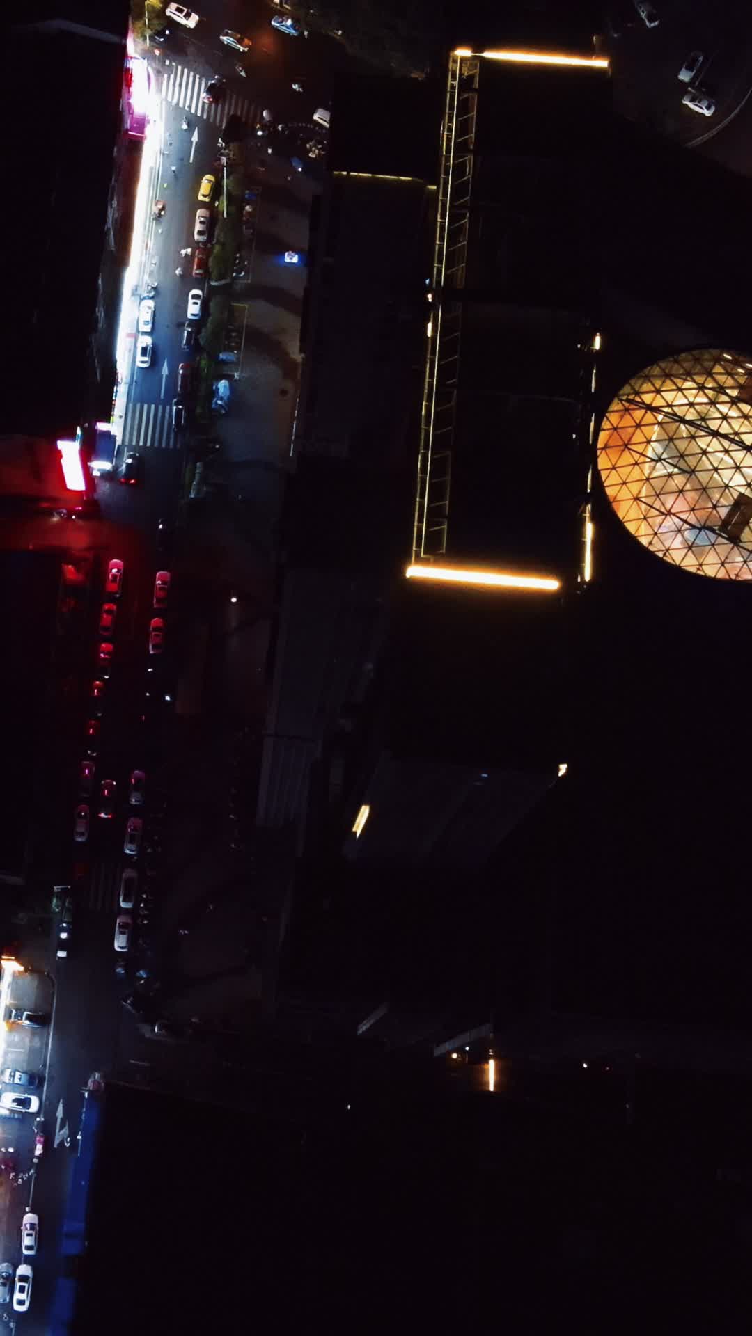 航拍湖南岳阳商业街夜景视频的预览图