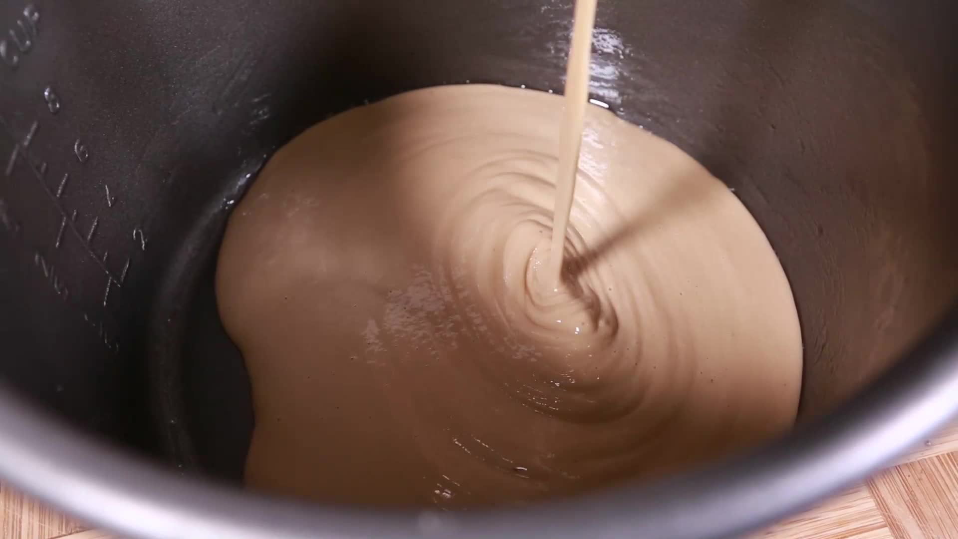 镜头合集高压锅制作枣糕视频的预览图