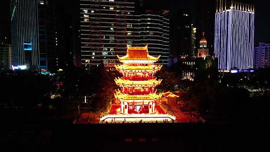 城市航拍湖北宜昌镇江阁夜景视频的预览图