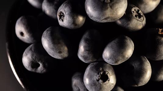 蓝莓花青素水果视频的预览图