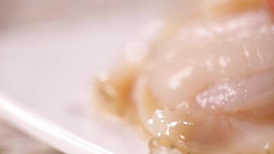 镜头合集海鲜扇贝吃扇贝视频的预览图