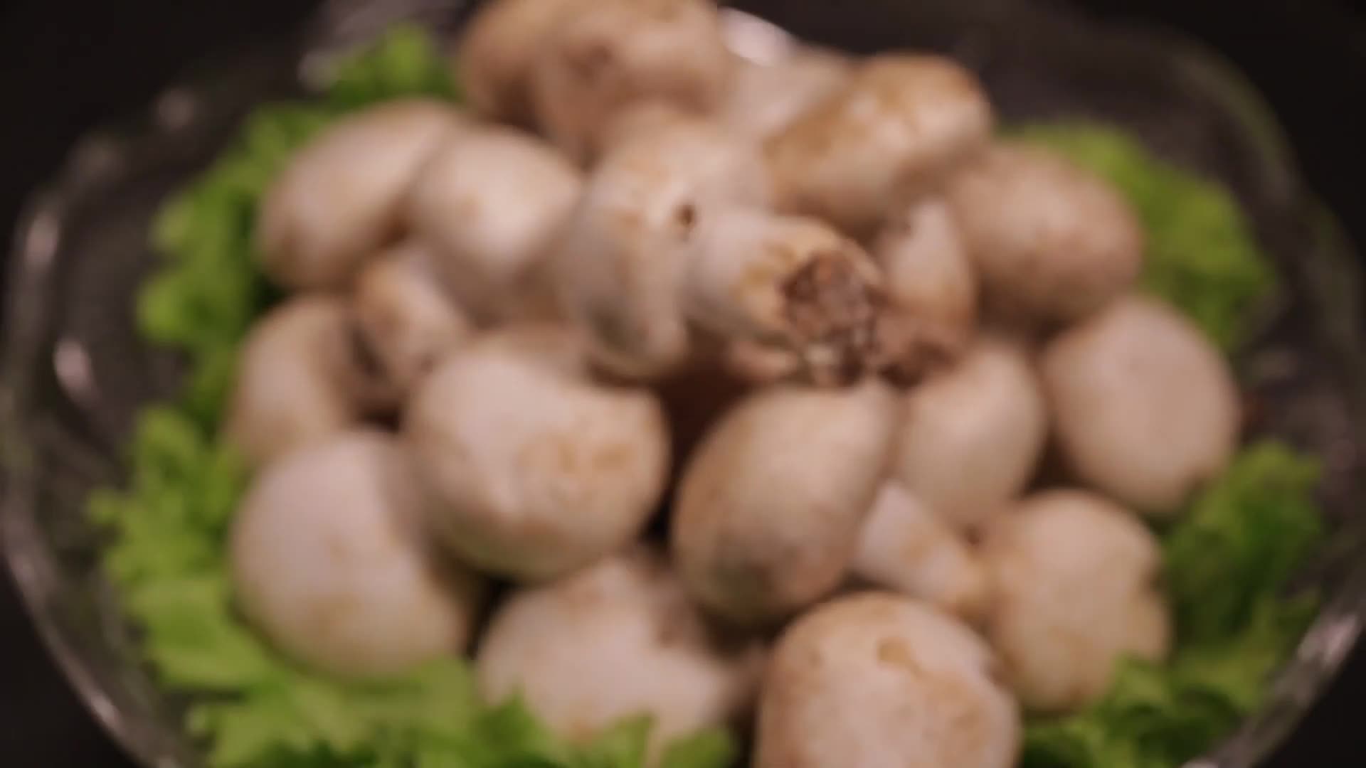 镜头合集口蘑蘑菇白蘑菇鲜蘑视频的预览图
