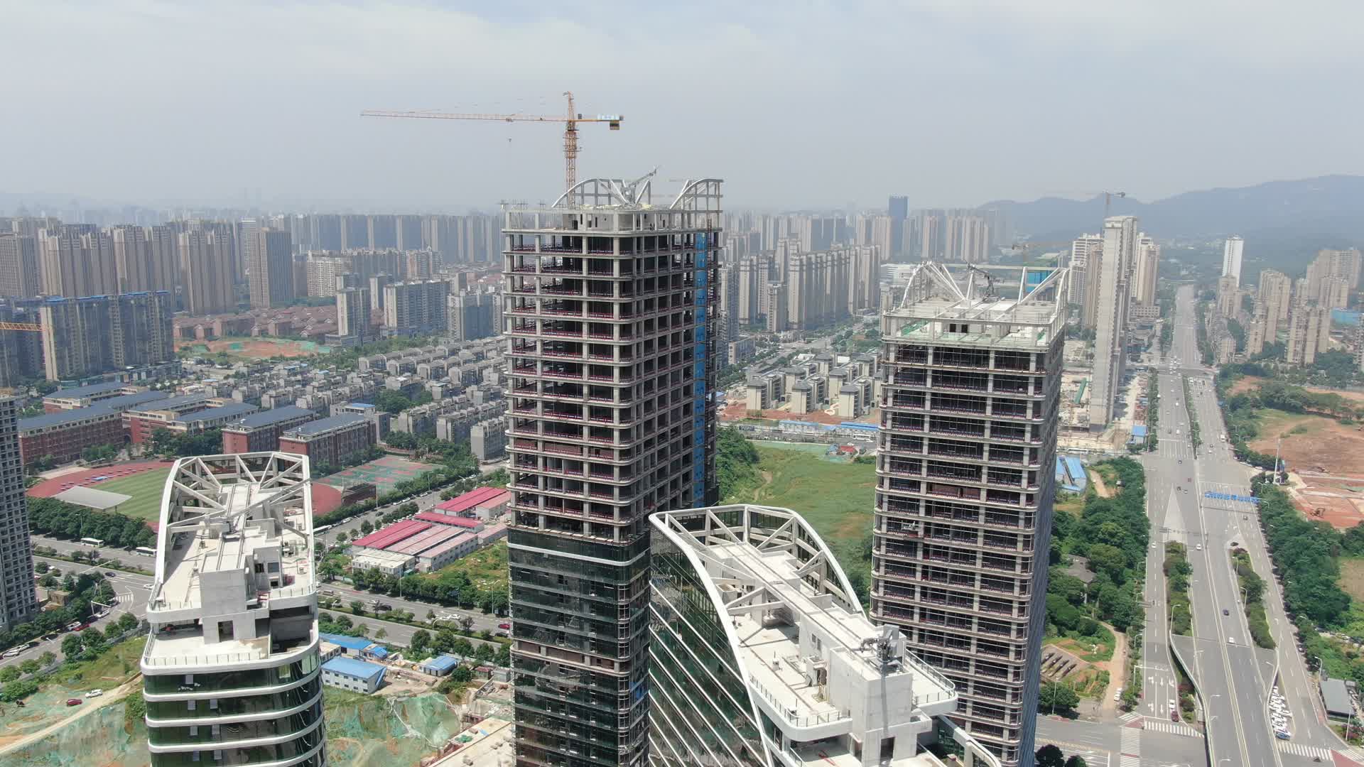 航拍湖南长沙金融城城市建设视频的预览图