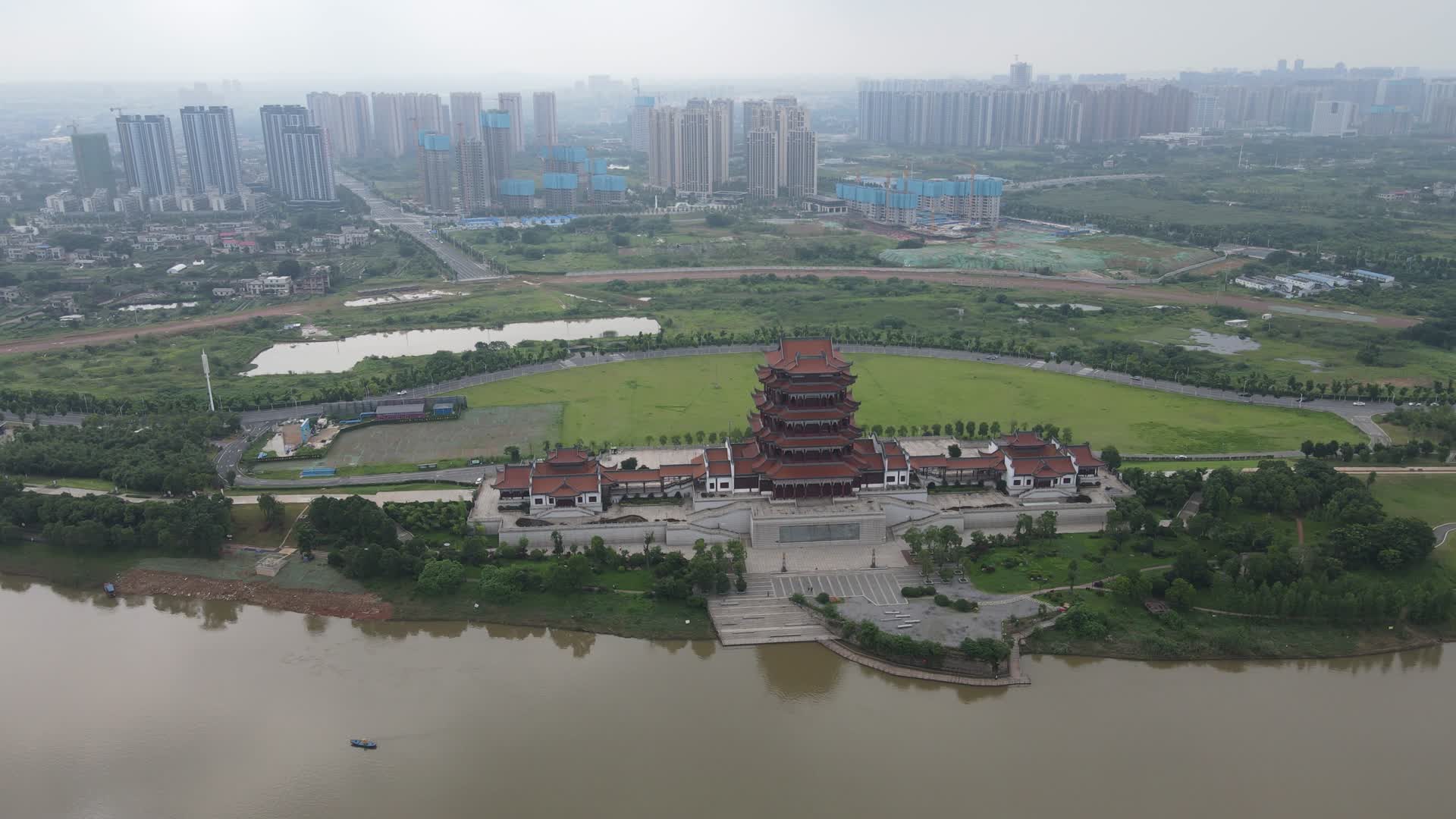 湖南湘潭万楼古建筑航拍视频的预览图