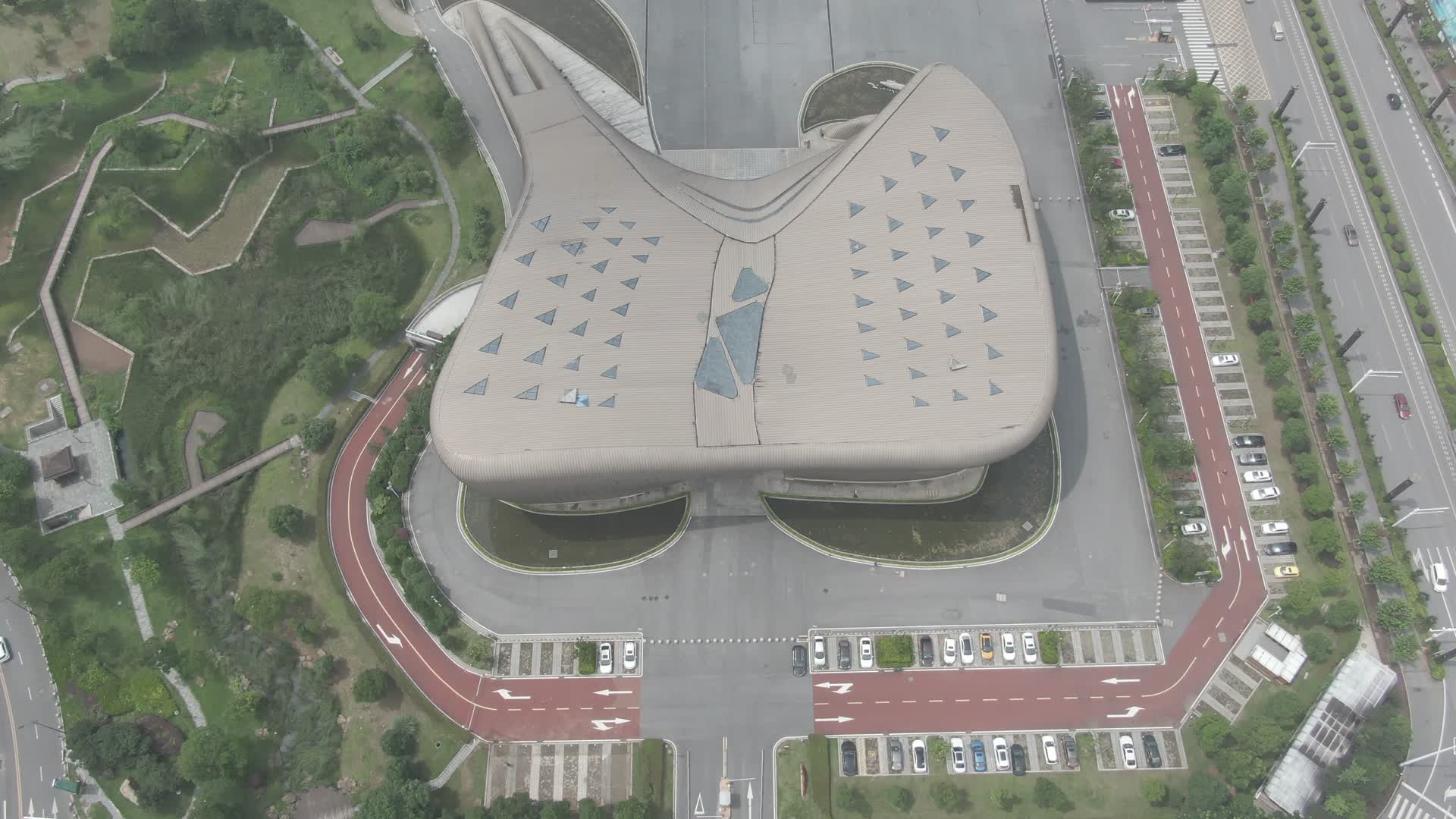 城市航拍湖南株洲博物馆视频的预览图