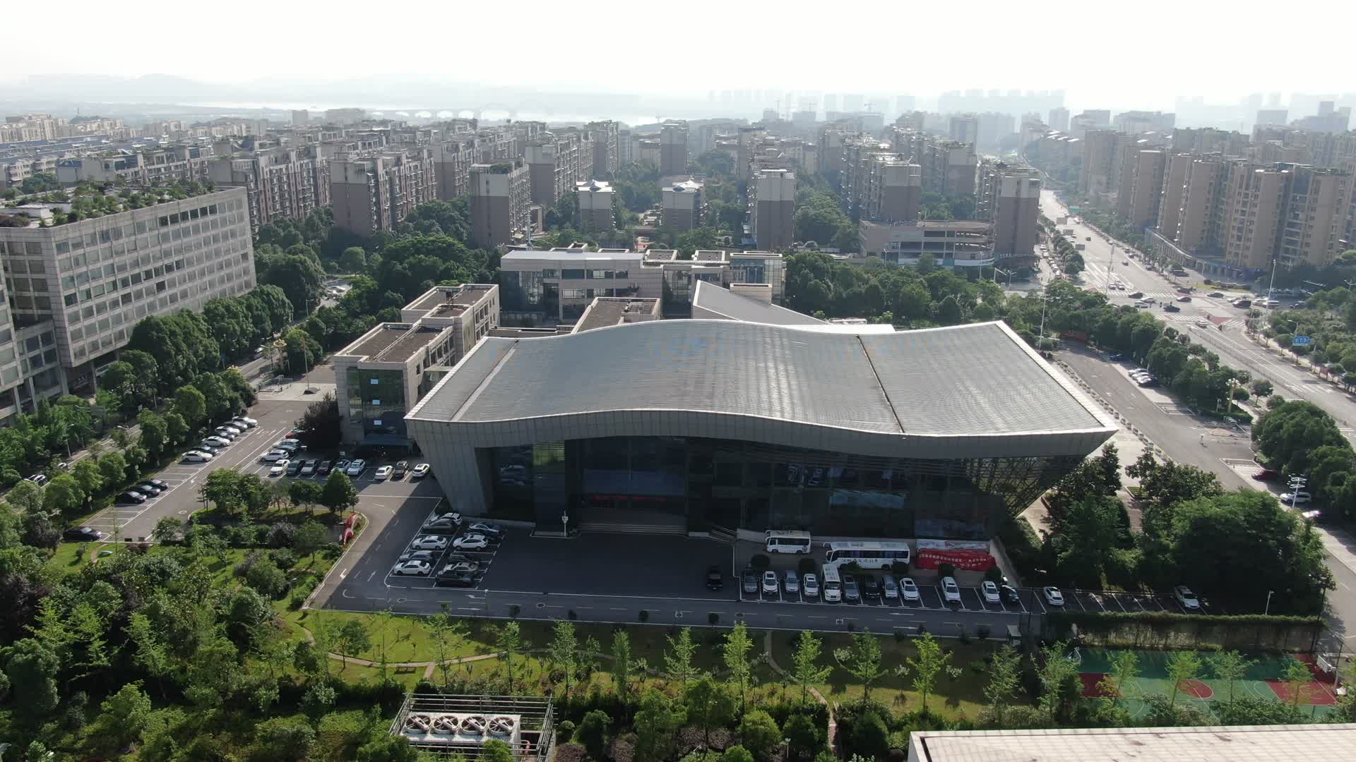 航拍湖南省文化馆视频的预览图