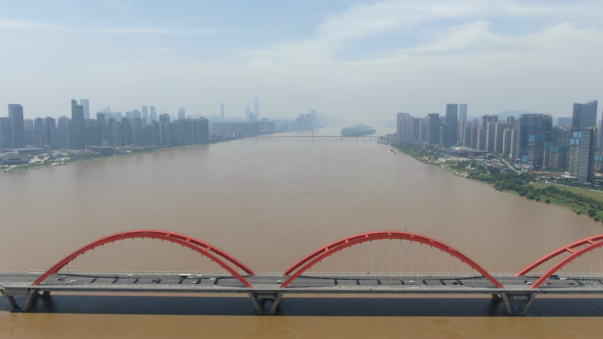 城市航拍湖南长沙湘江大桥航拍视频的预览图