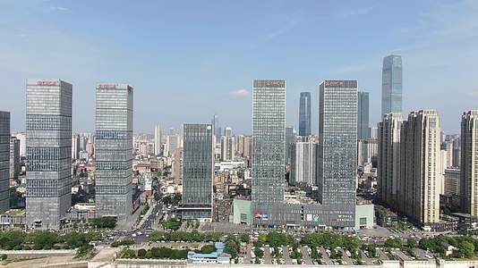 城市航拍湖南长沙湘江万达广场视频的预览图