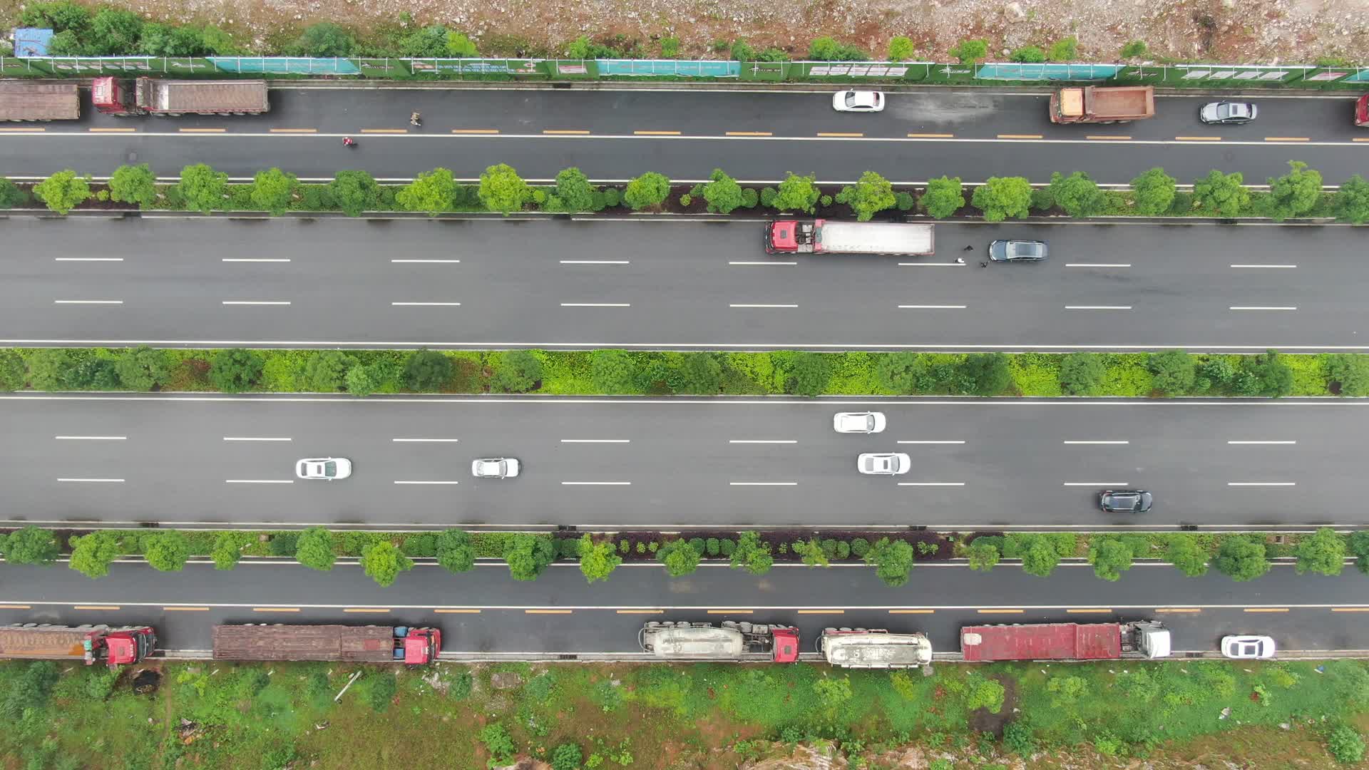 城市航拍邵阳西湖大道交通视频的预览图