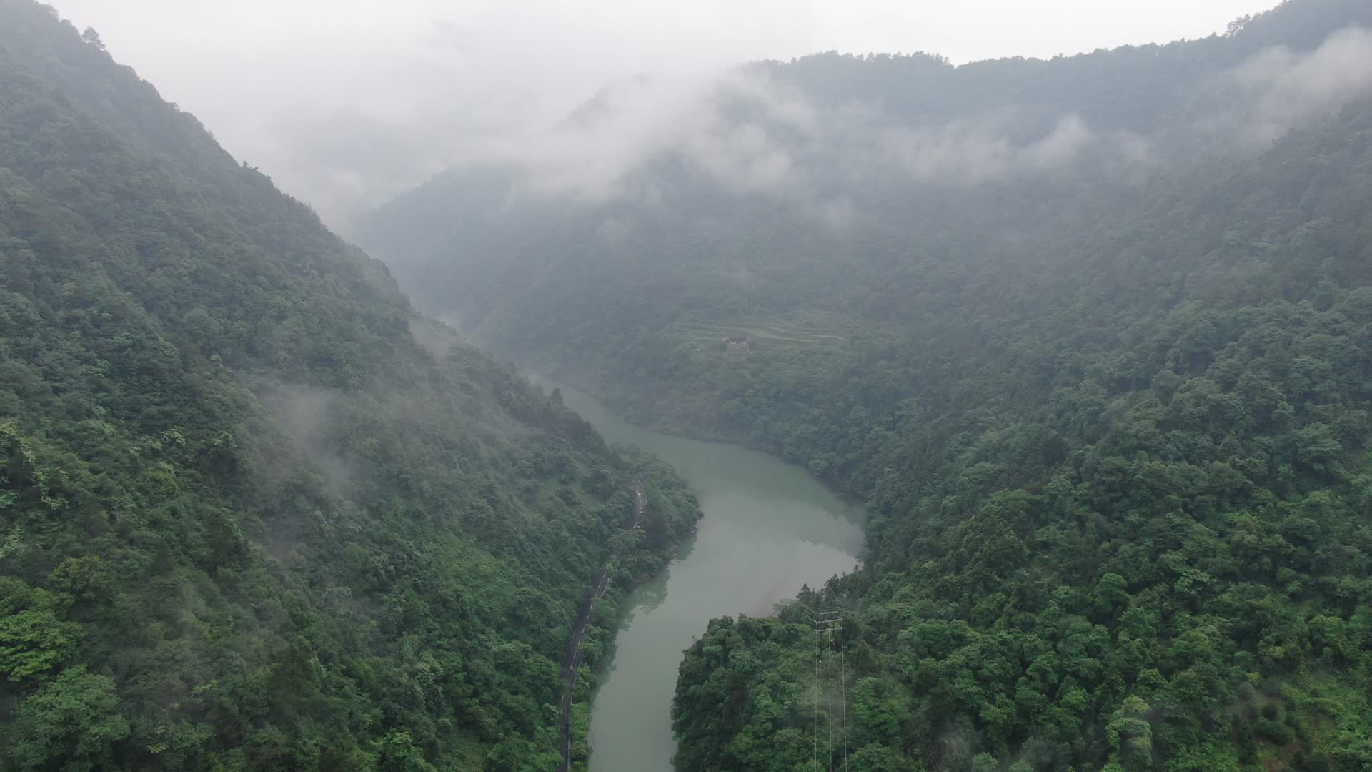 旅游景区湖南城步南山国家森林公园航拍视频的预览图