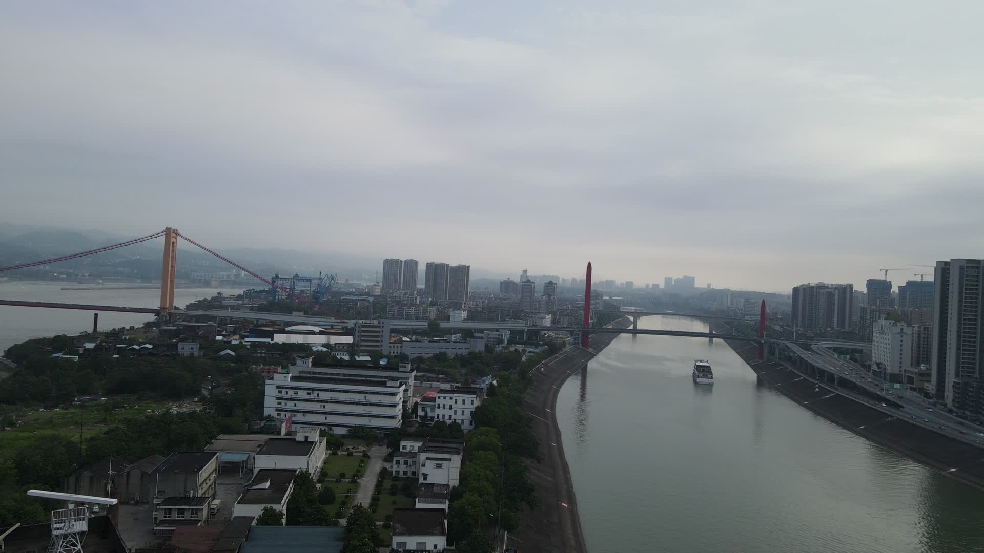 航拍湖北宜昌至善长江大桥视频的预览图