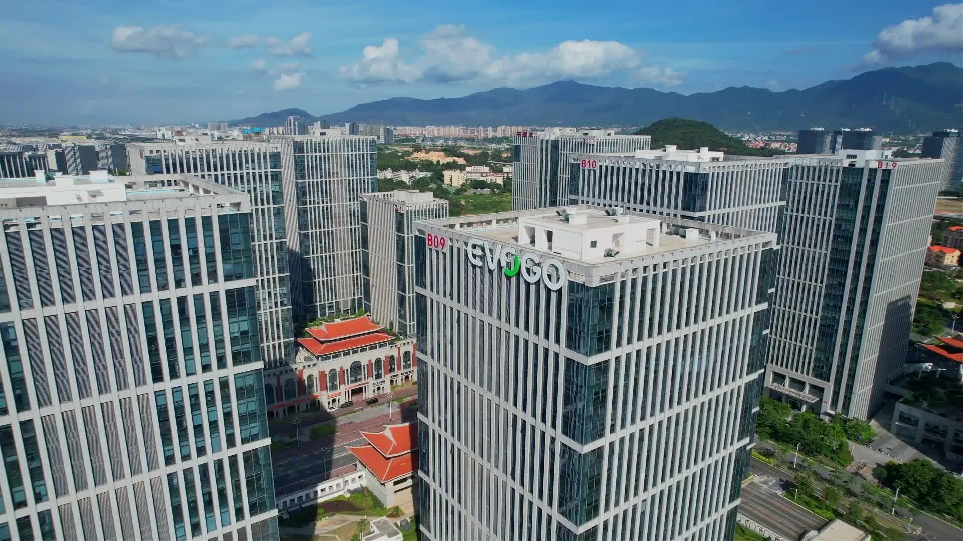 厦门航拍软件园三期建筑风光视频的预览图