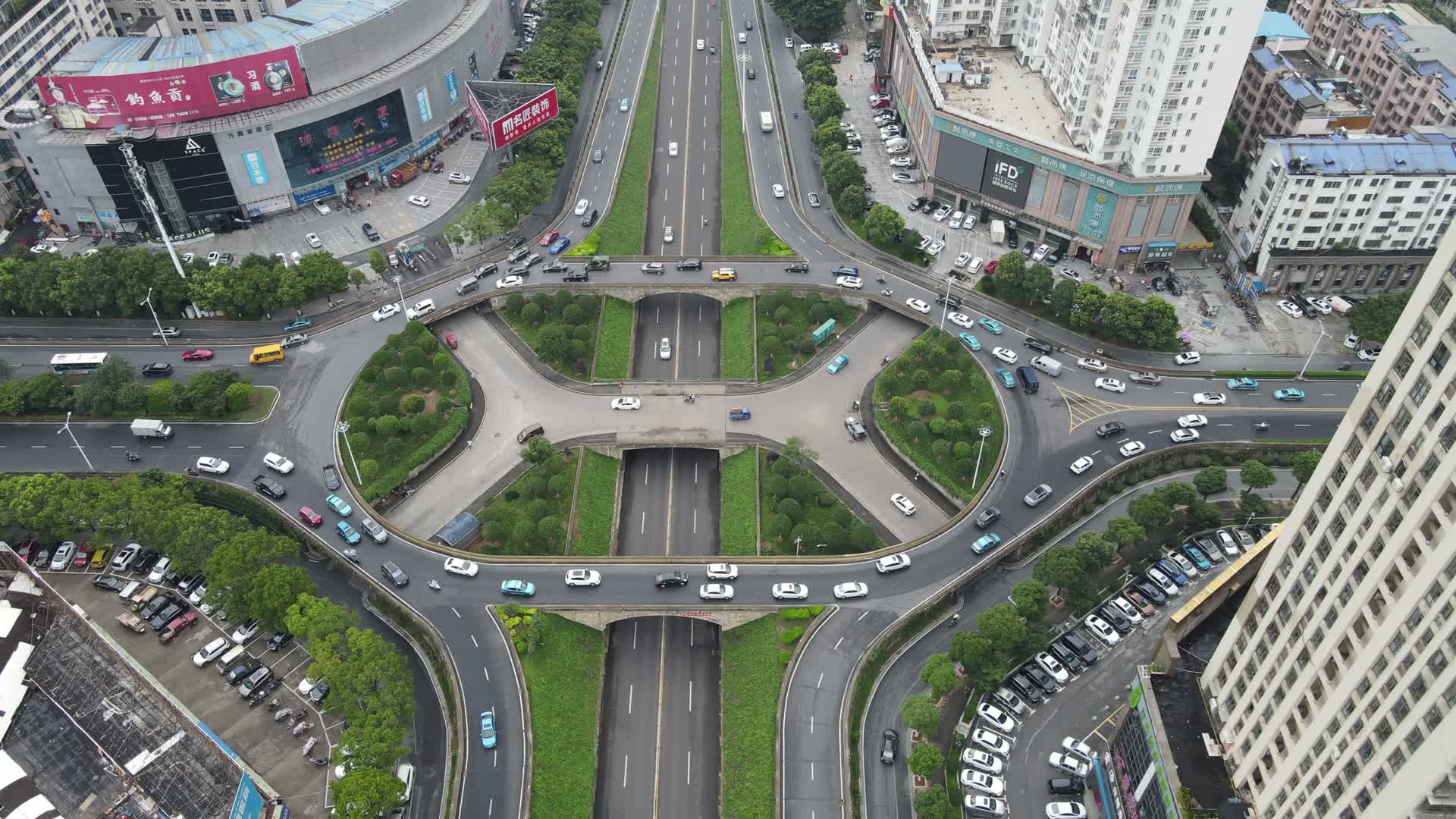 城市航拍湖南岳阳火车站立交桥视频的预览图