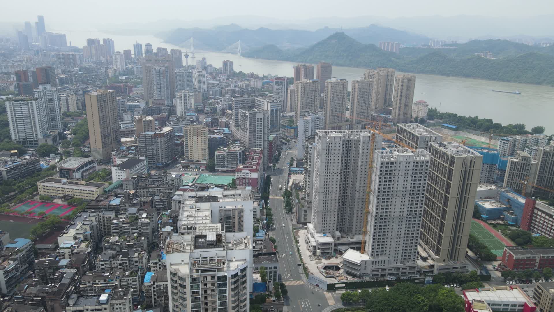城市航拍湖北宜昌视频的预览图