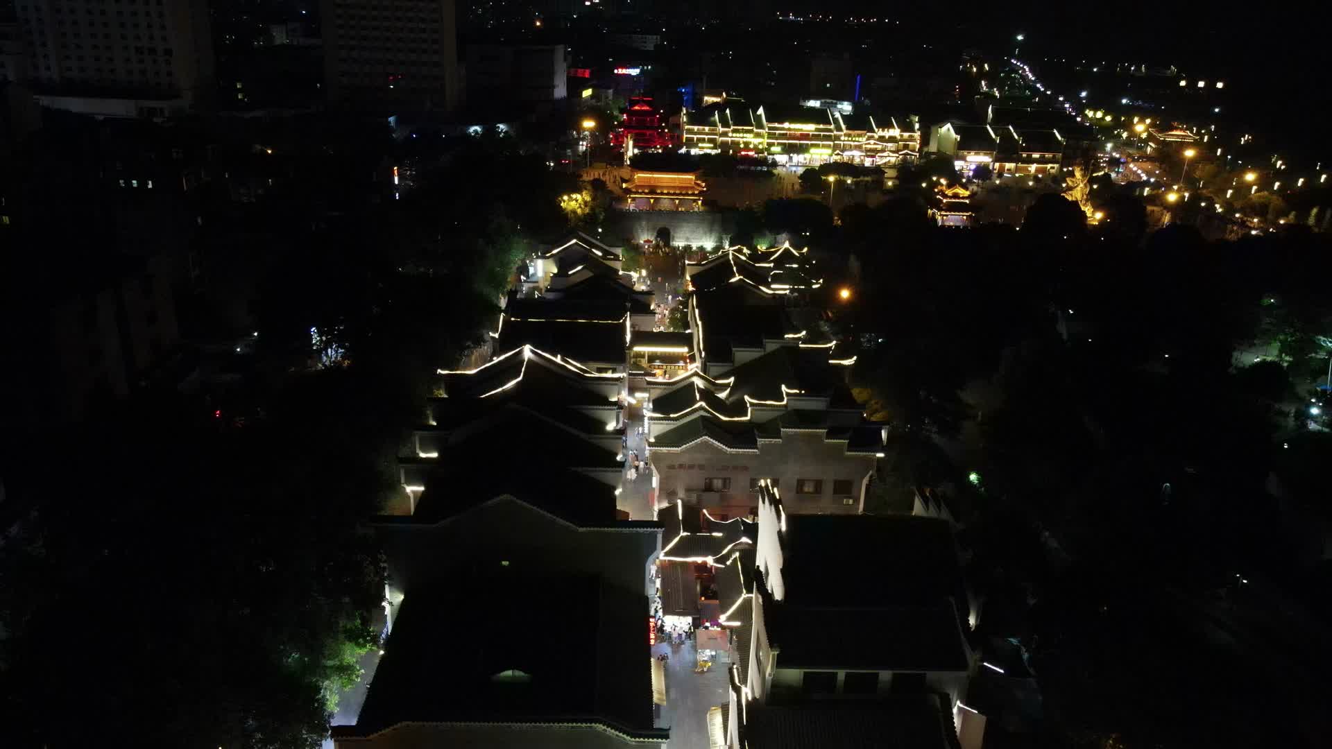 湖南岳阳楼景区汴河街巴陵广场夜景航拍视频的预览图
