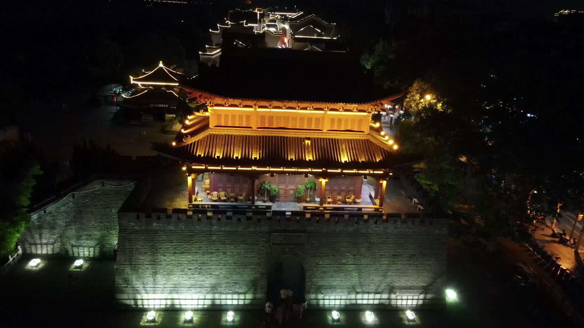 湖南岳阳楼景区夜景航拍视频的预览图
