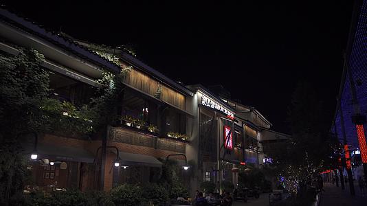 杭州拱墅区胜利河美食街夜景视频的预览图