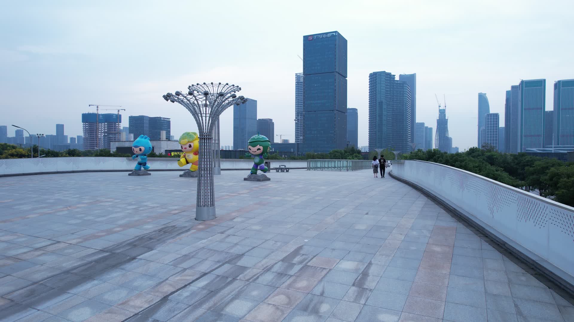 杭州滨江钱江世纪公园亚运会场地航拍视频的预览图