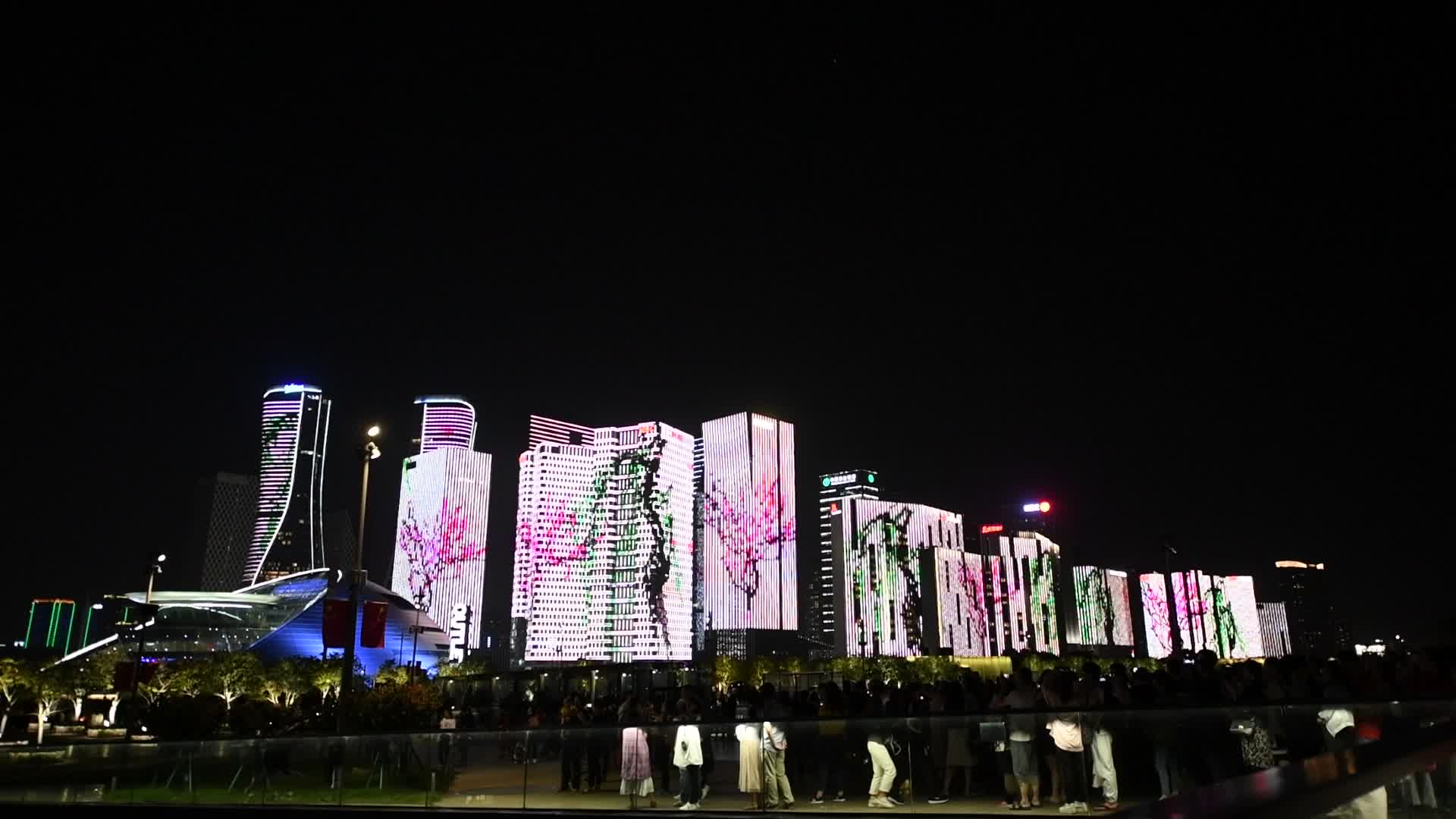 杭州钱江新城城市阳台夜景视频的预览图