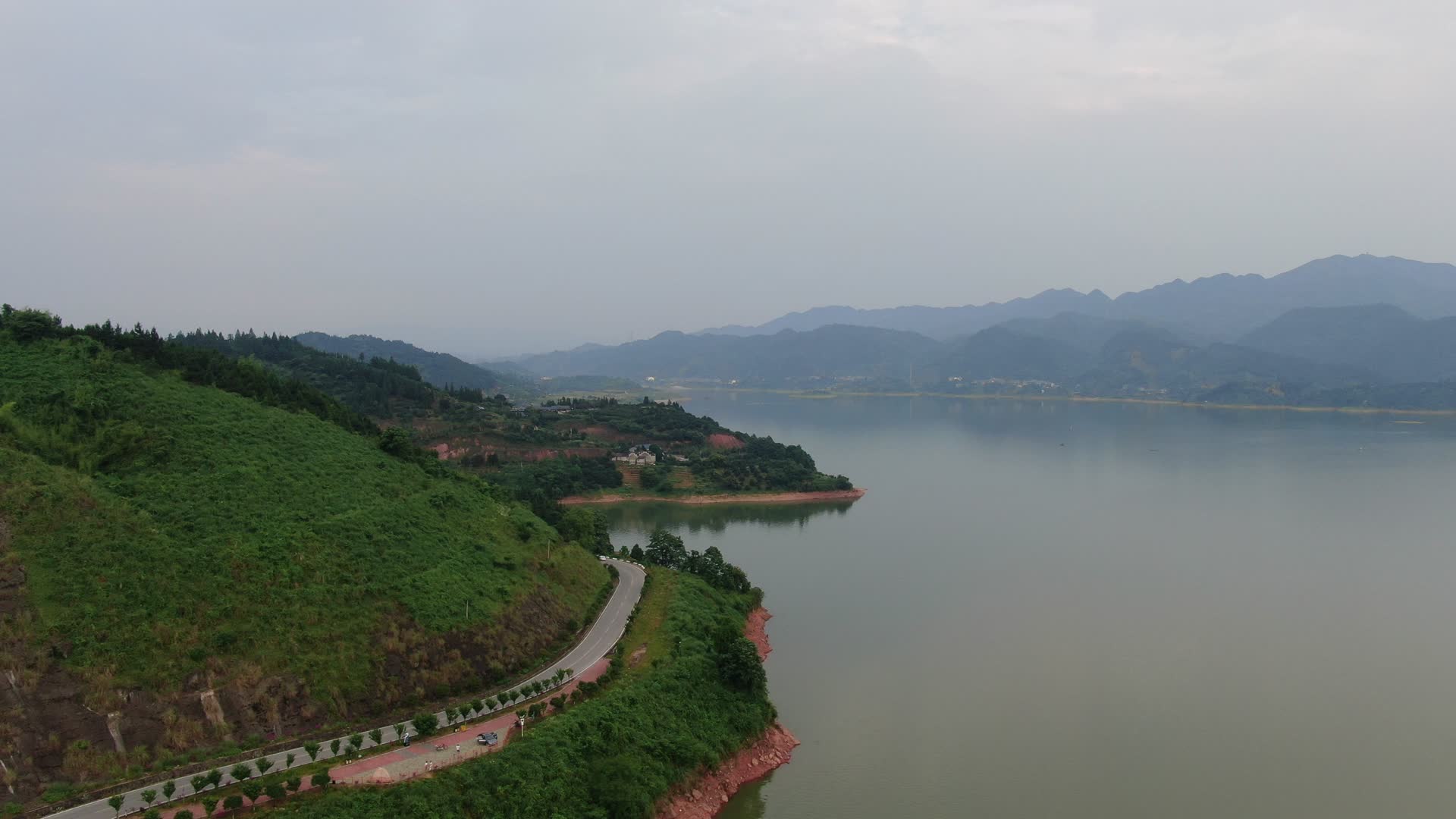 航拍湖南洪江清江湖视频的预览图