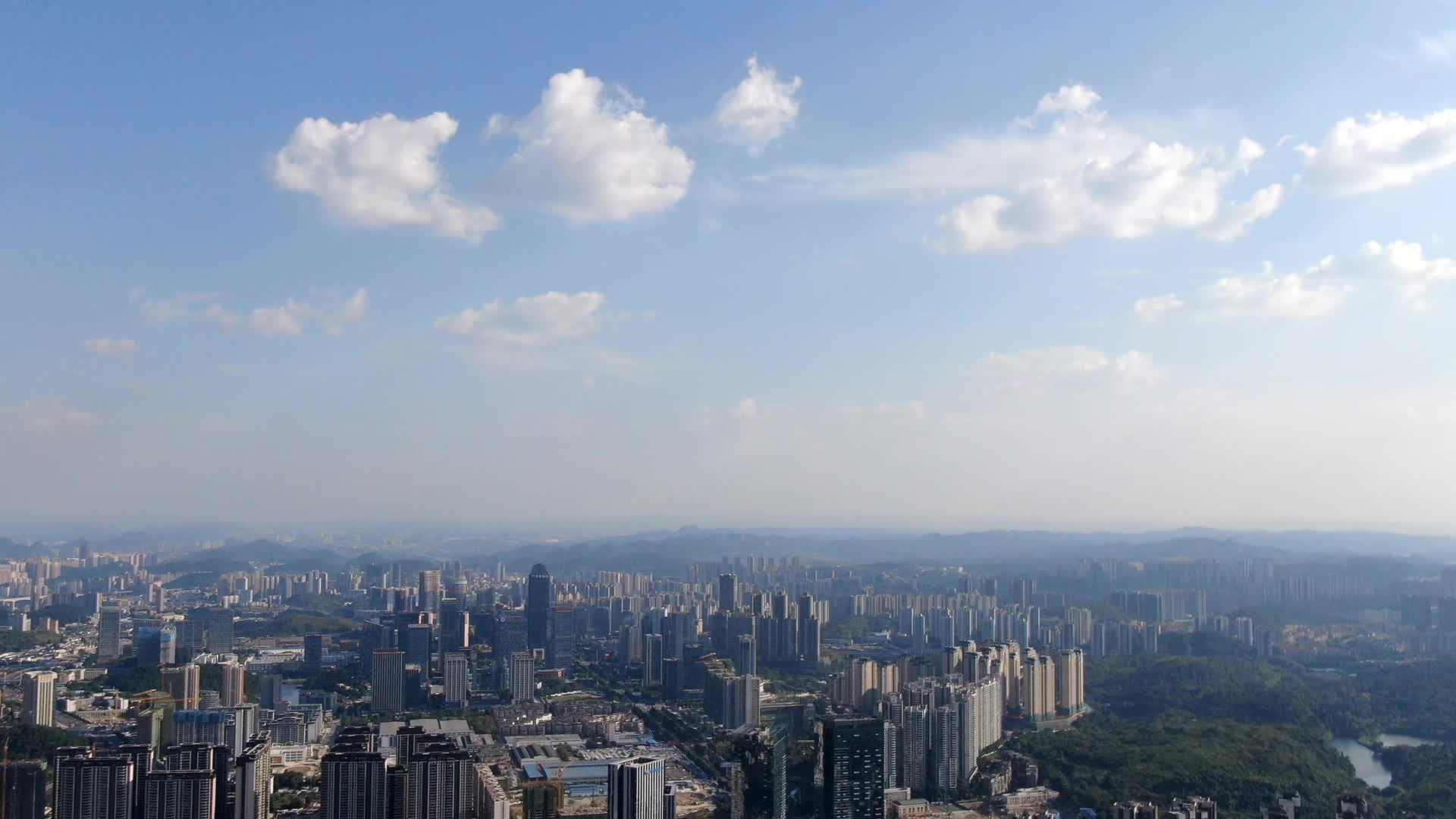 城市延时贵阳城市蓝天白云天际线航拍延时视频的预览图