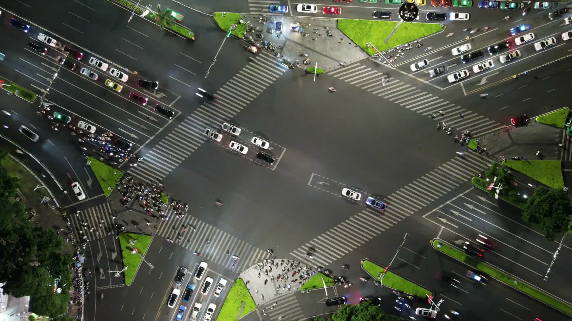 城市延时广西南宁城市夜景航拍移动延时视频的预览图