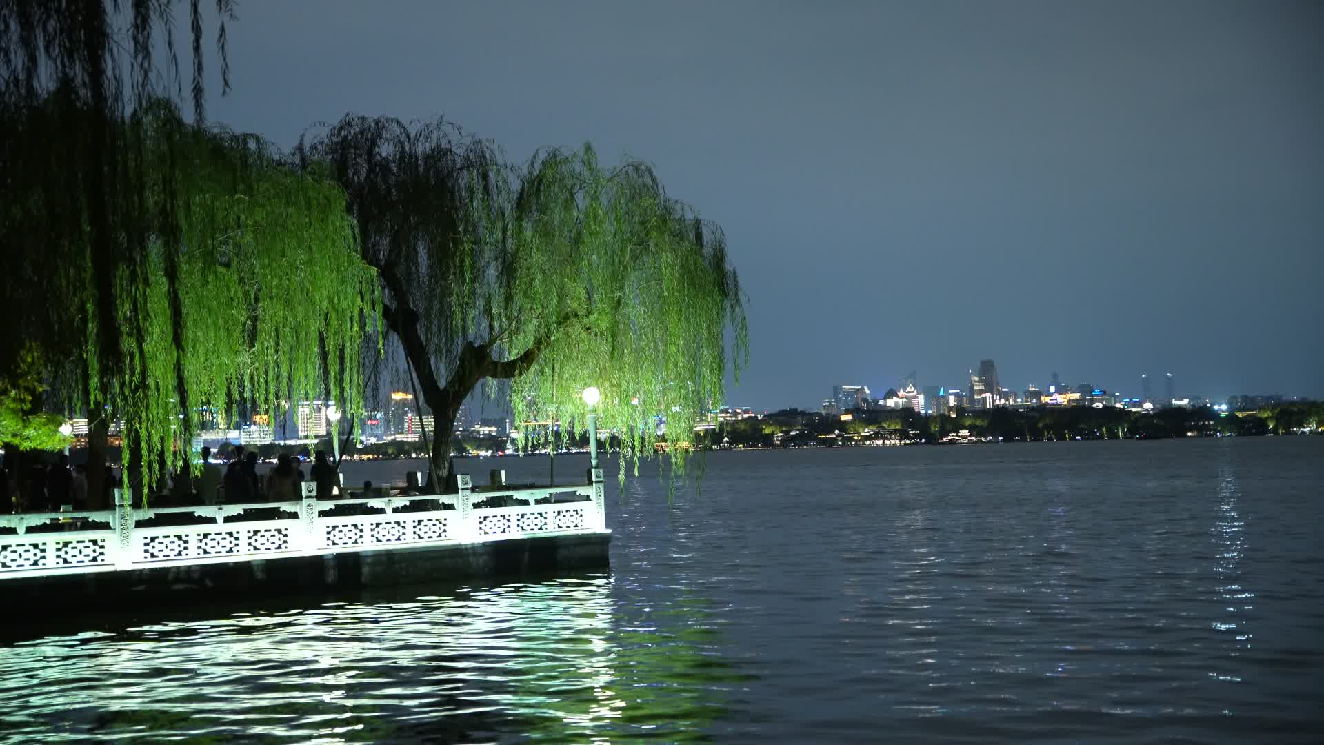 杭州西湖景区夜景视频的预览图