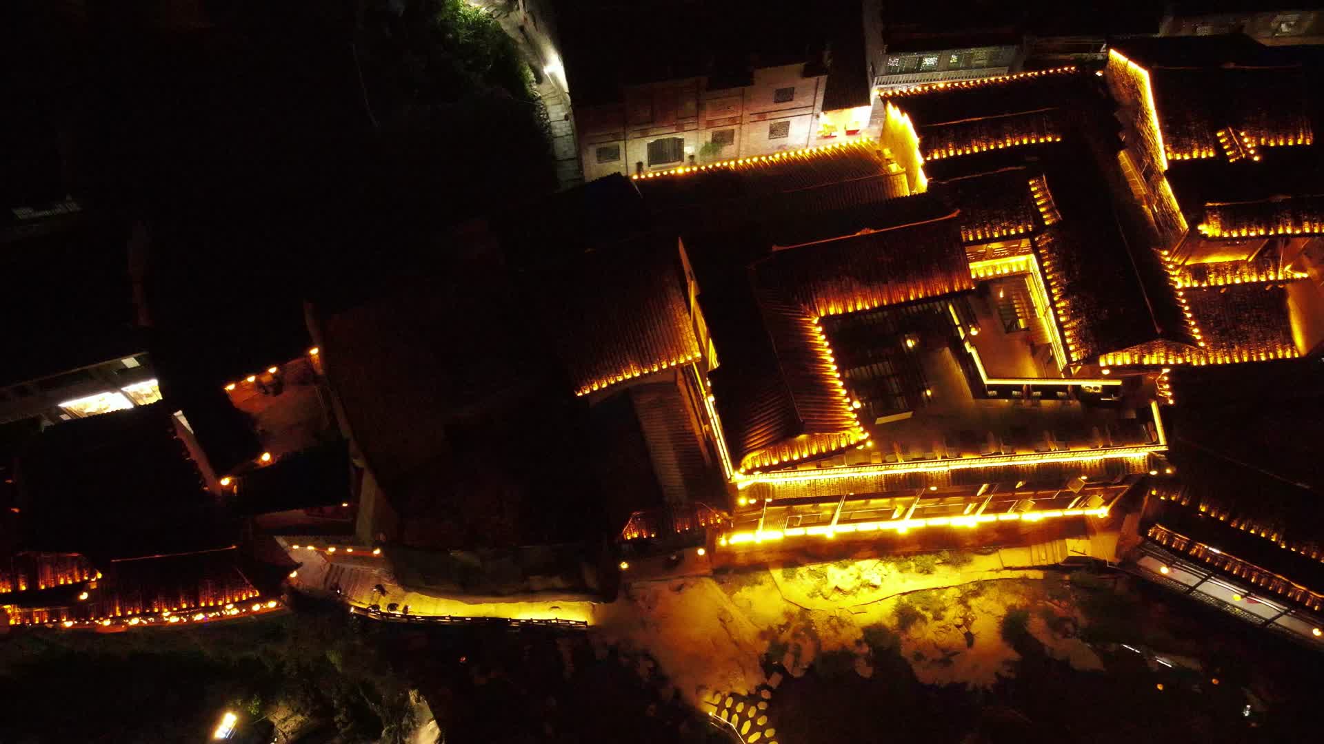 旅游景区湖南芙蓉镇4A景区夜景视频的预览图