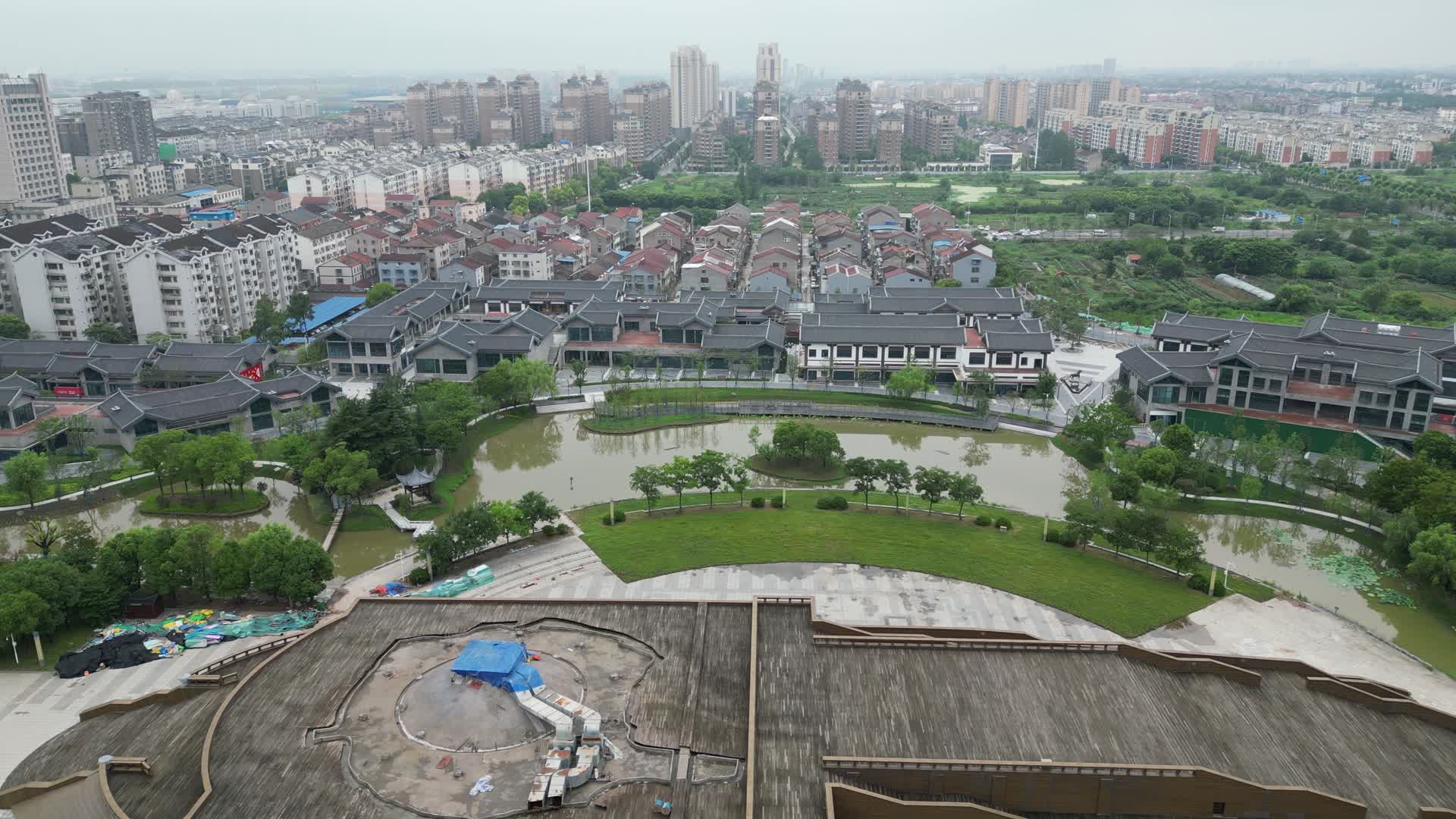 城市航拍湖北荆州画舫艺术空间地标建筑视频的预览图