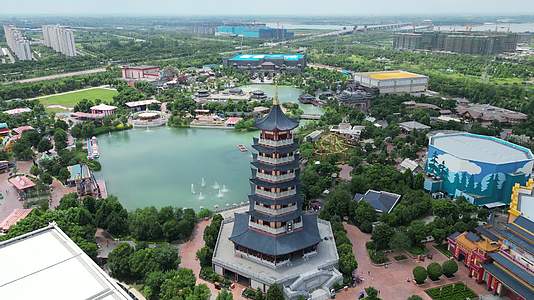 旅游景区湖北荆州方特休闲度假区航拍视频的预览图