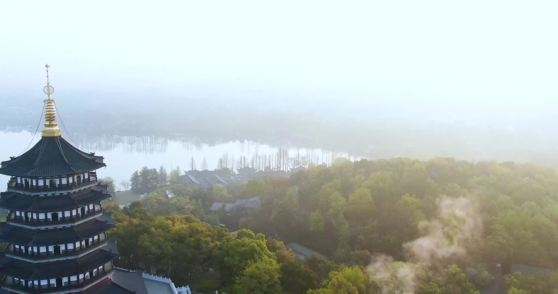 杭州西湖景区雷峰塔航拍视频的预览图