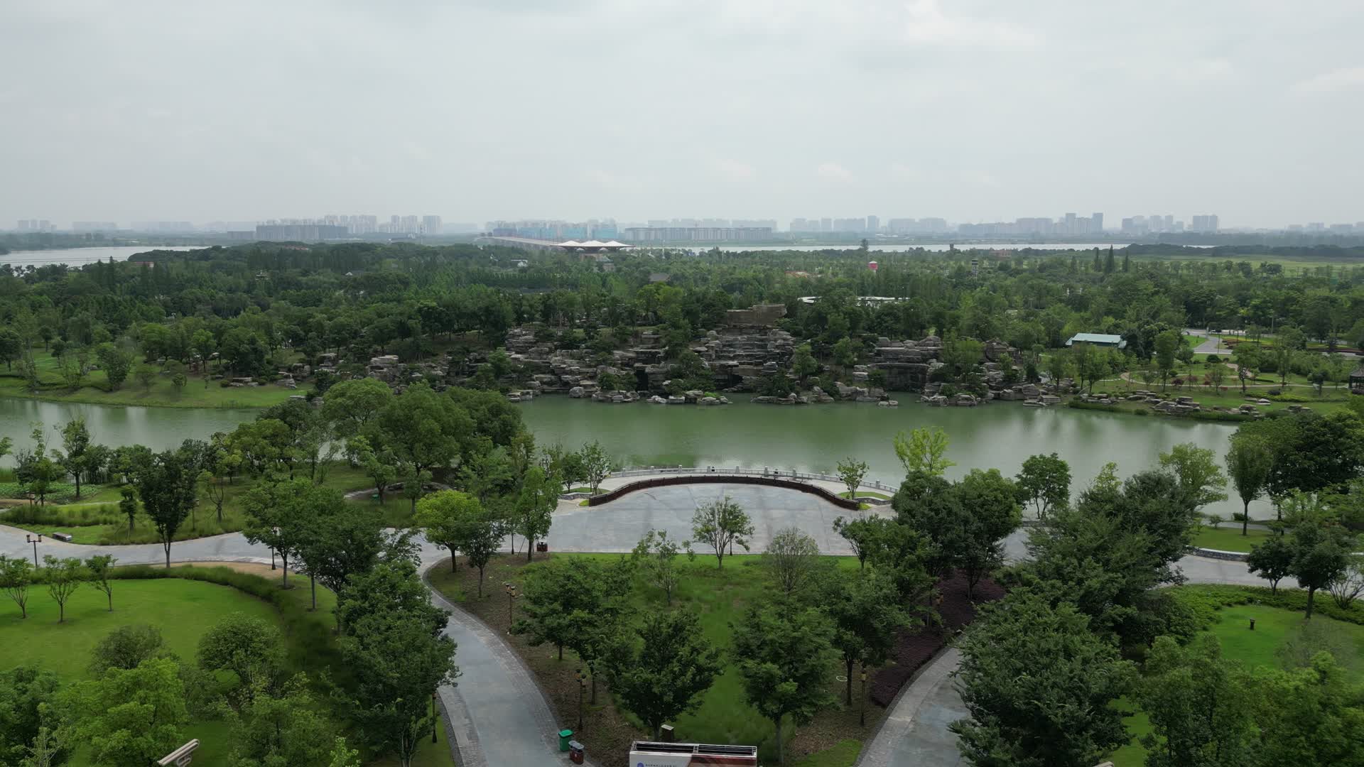 旅游景区湖北荆州园博园航拍视频的预览图