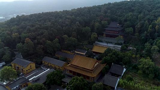 杭州西湖景区净慈寺禅院航拍视频的预览图