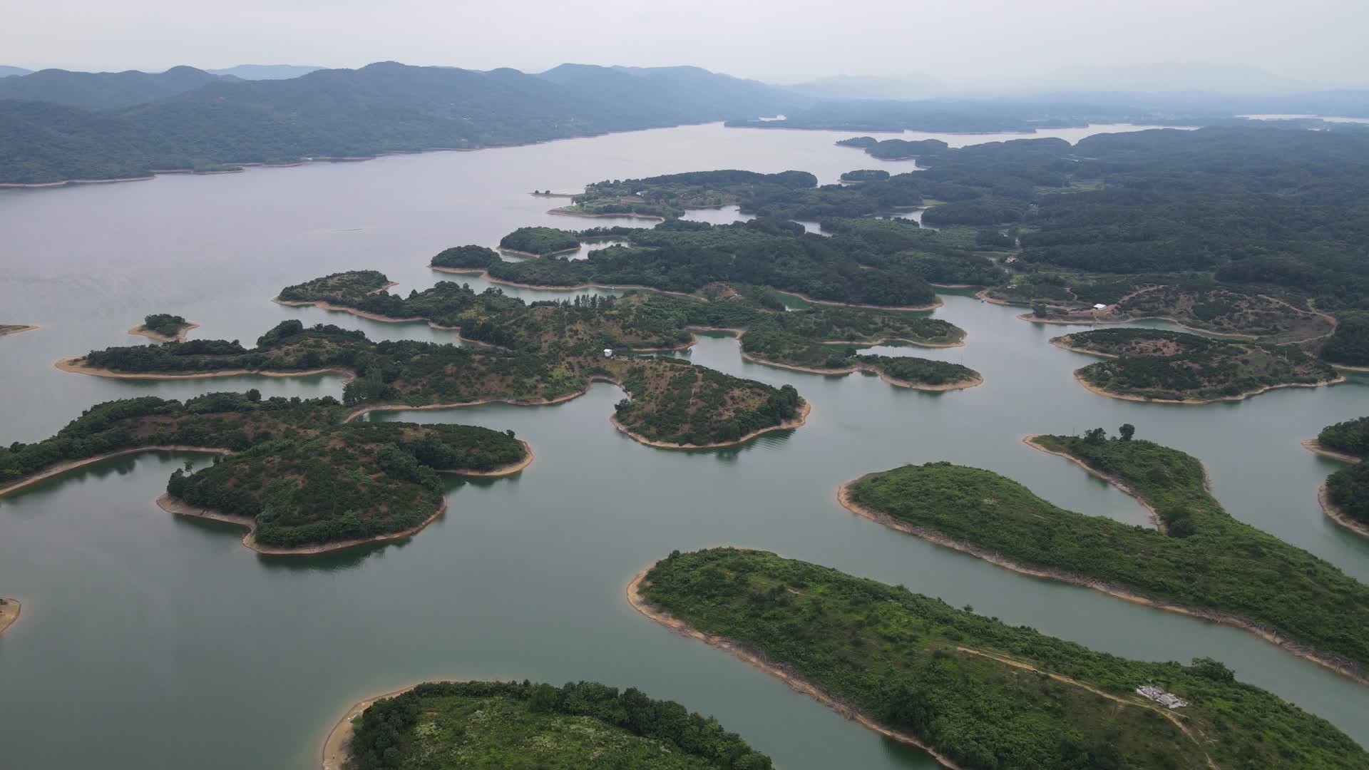 祖国大好河山洈水风景区4A航拍视频的预览图