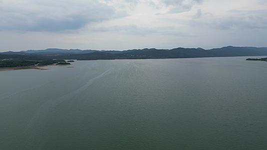 旅游景区湖北洈水风景区4A景区航拍视频的预览图