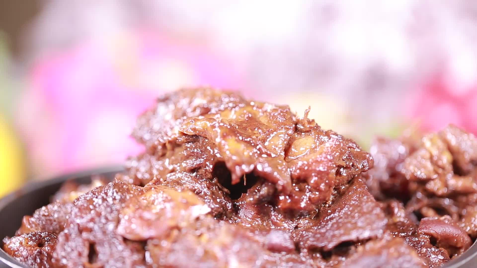 镜头合集一块软烂的炖肉牛肉视频的预览图
