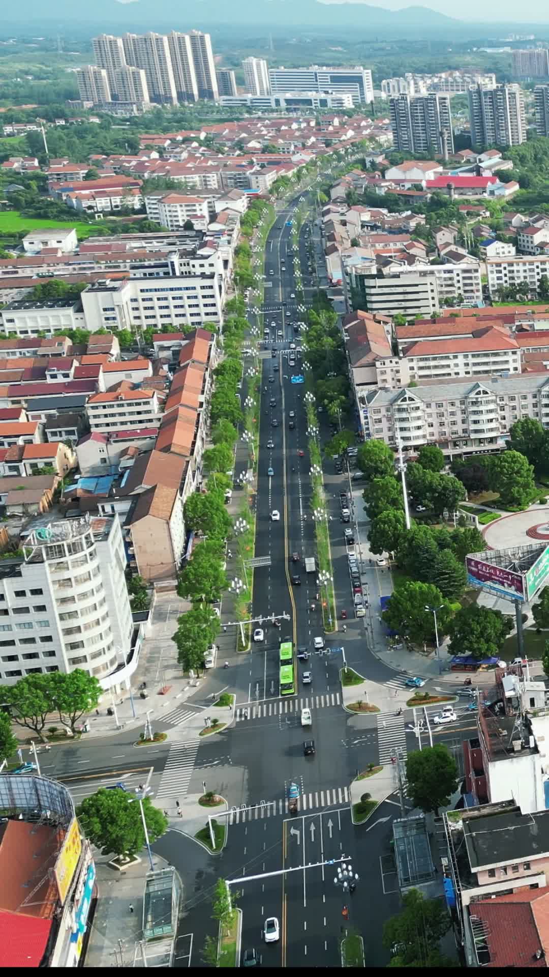 湖南临澧县城市交通竖屏航视频的预览图