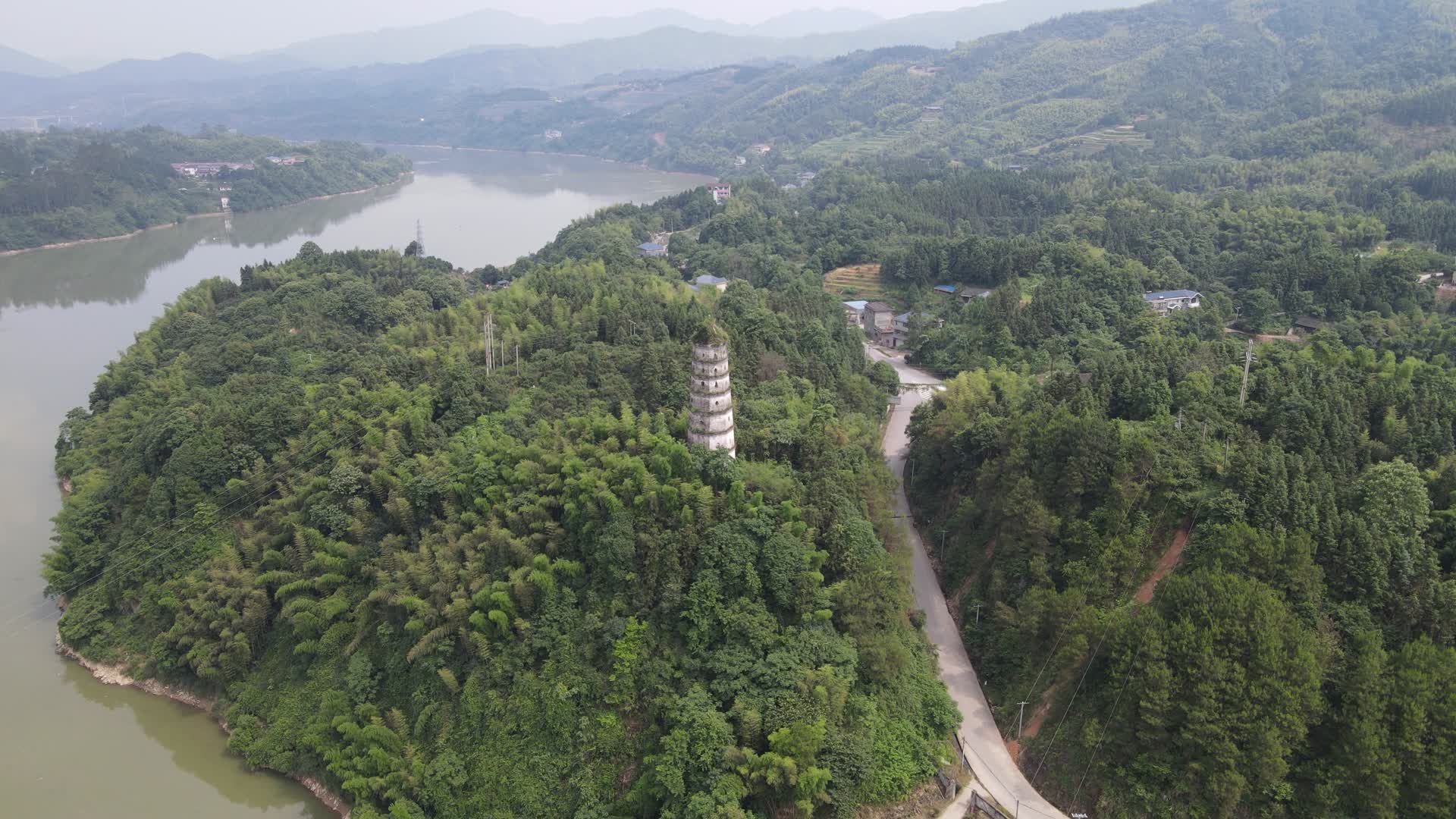 航拍湖南黔城古城视频的预览图