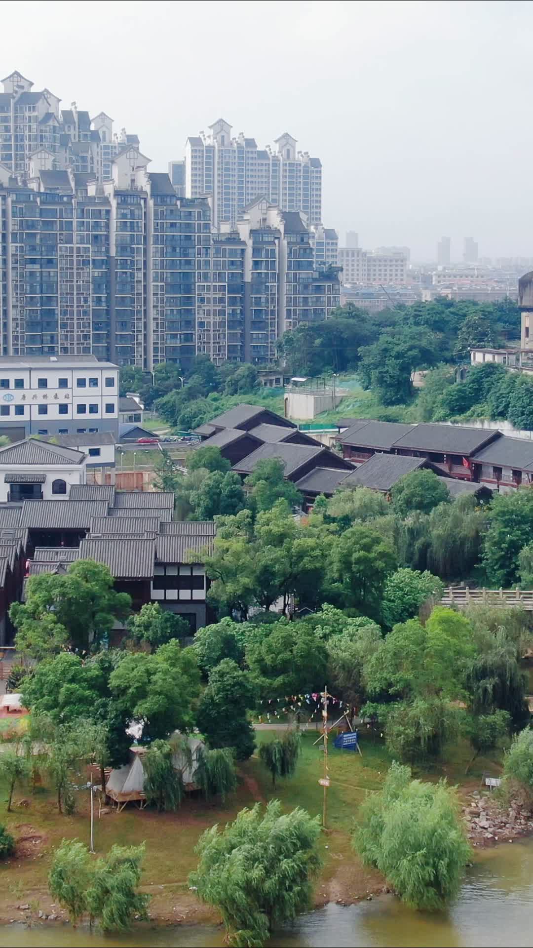 城市航拍湖南湘潭窑湾历史文化旅游街区视频的预览图
