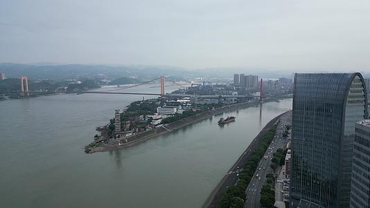 城市航拍湖北宜昌长江西岛视频的预览图