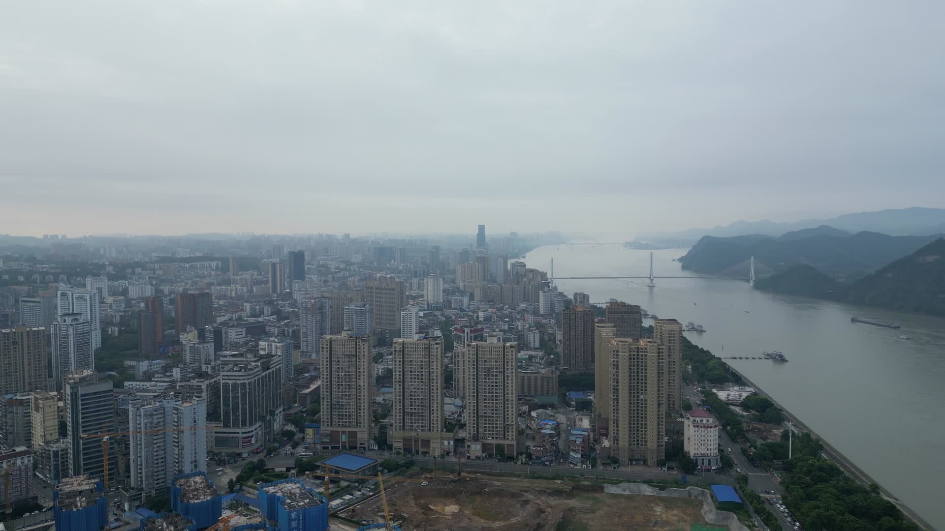 祖国江河长江风光清晨视频的预览图