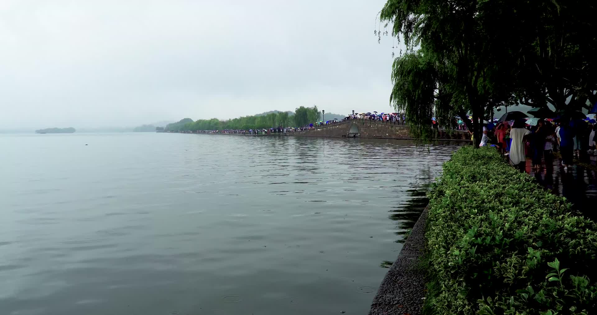 杭州西湖景区断桥视频的预览图