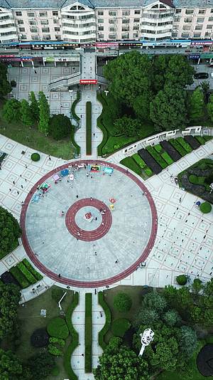 湖南澧县人民广场竖屏航拍视频的预览图