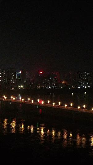 航拍湖南株洲大桥夜景视频的预览图