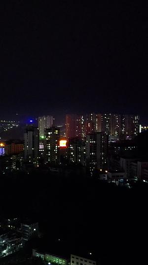 航拍湖北宜昌秭归县夜景视频的预览图